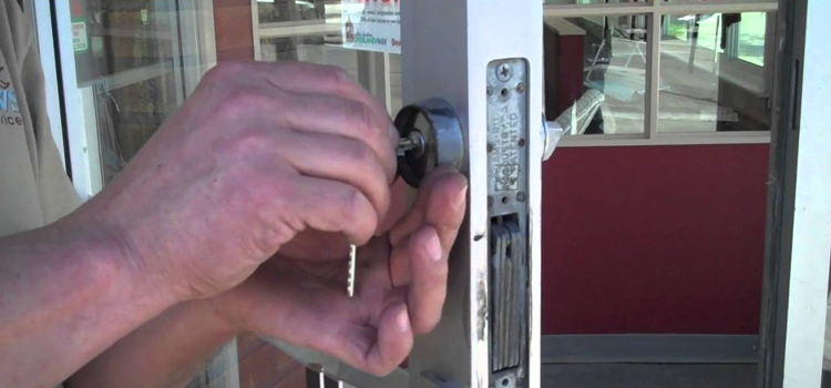 commercial door lock repair West Carson